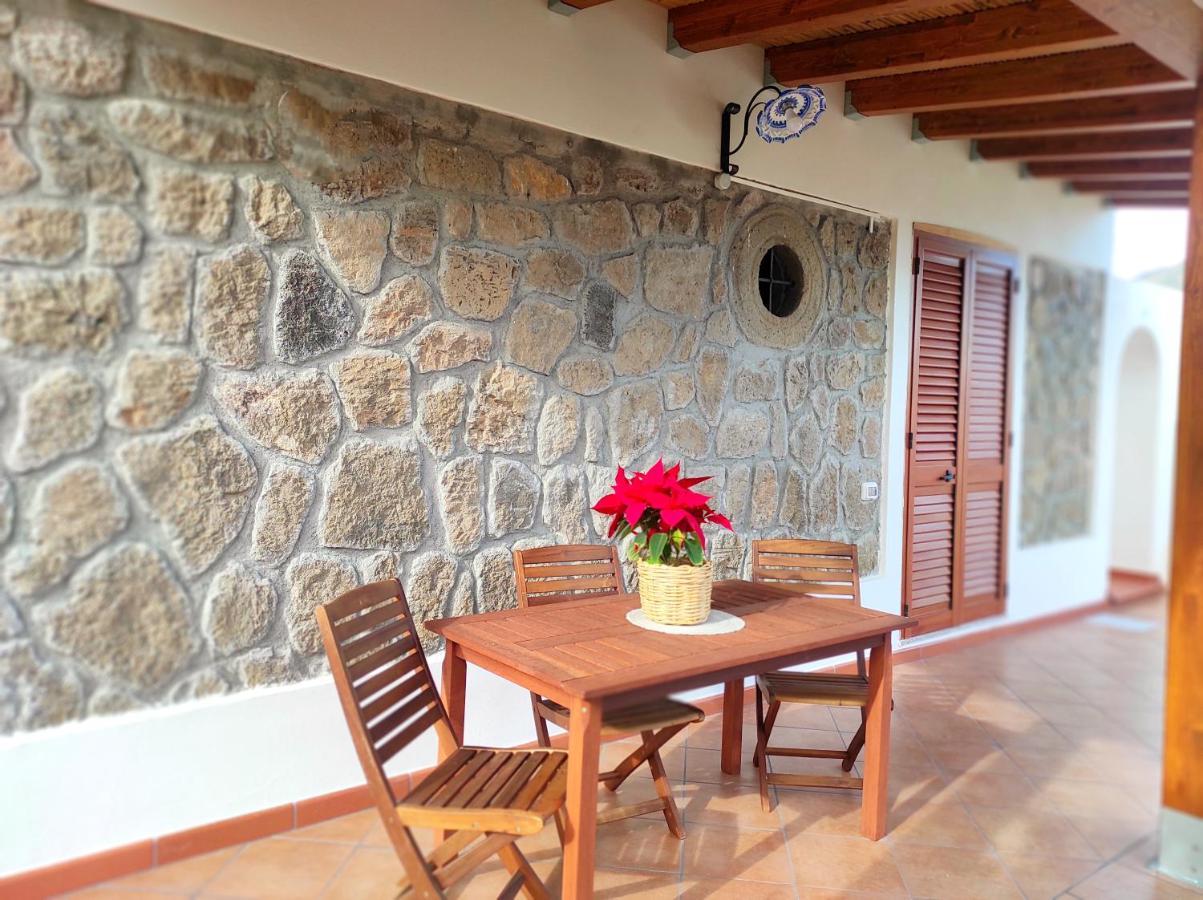 Holiday Home Mennulita リーパリ エクステリア 写真