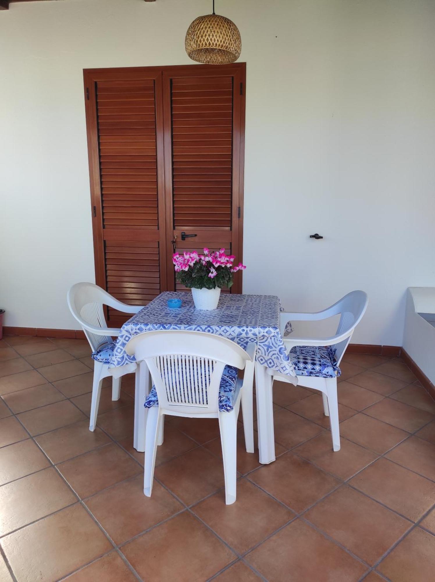 Holiday Home Mennulita リーパリ エクステリア 写真