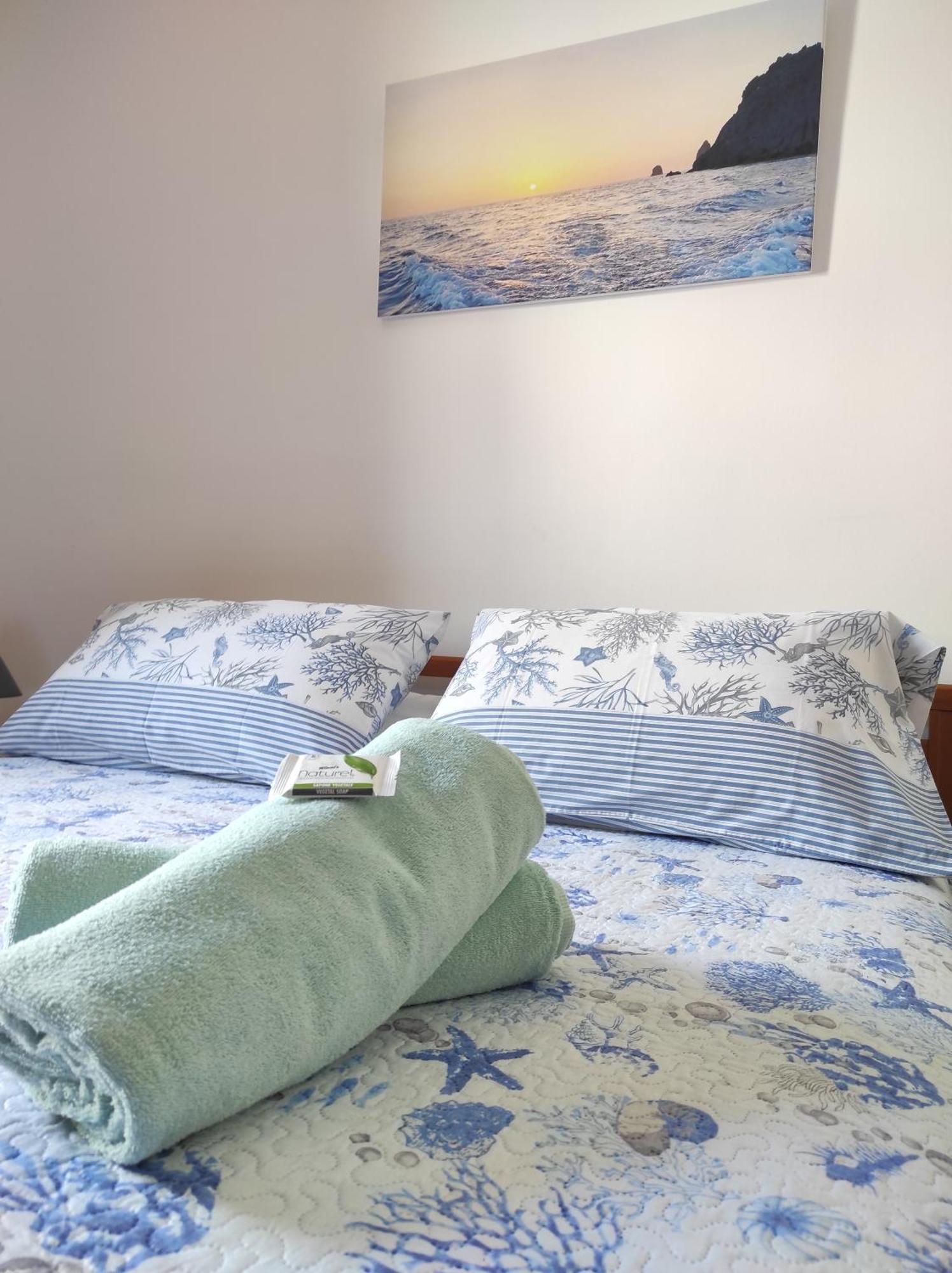 Holiday Home Mennulita リーパリ エクステリア 写真